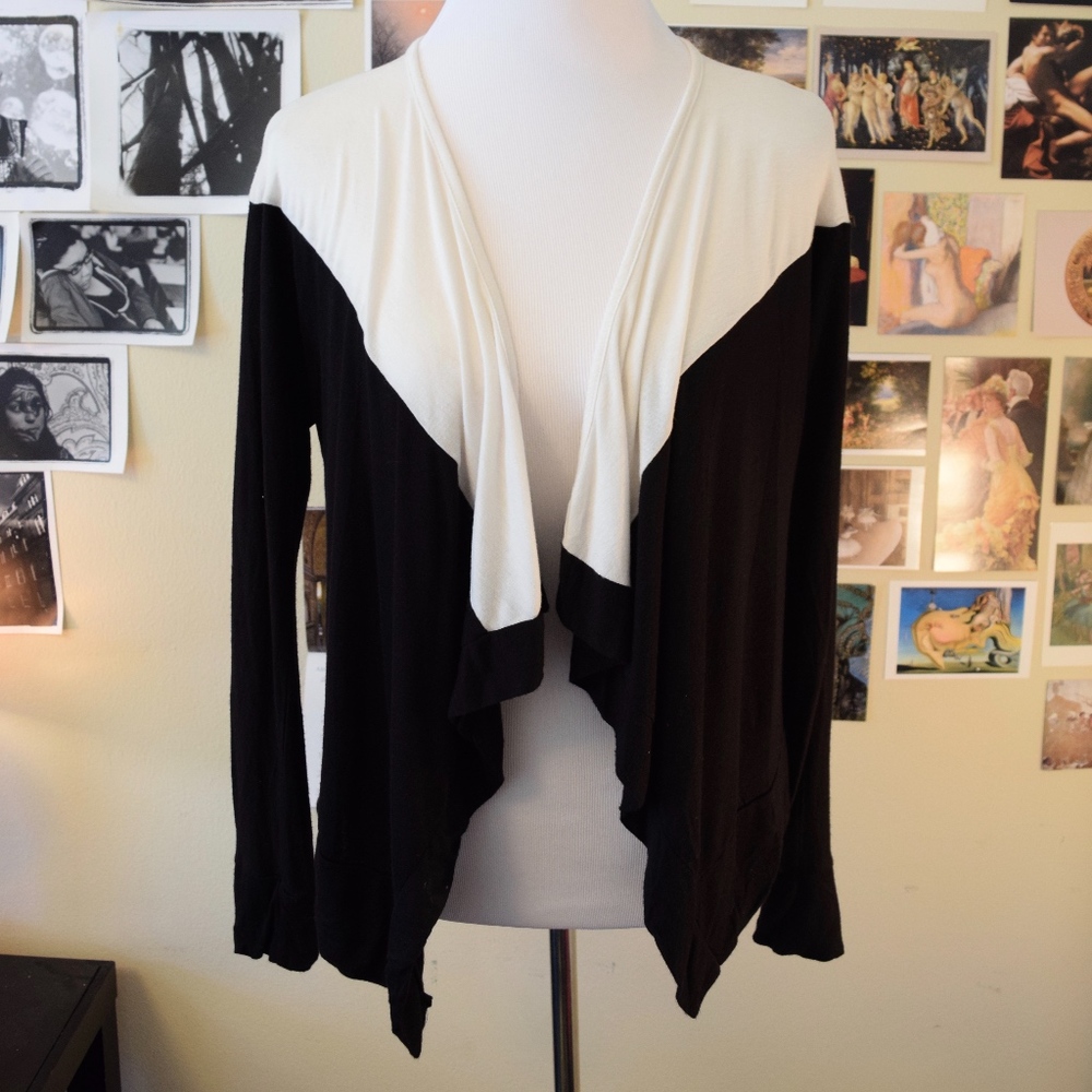 GINGER G b&w cardigan SMALL